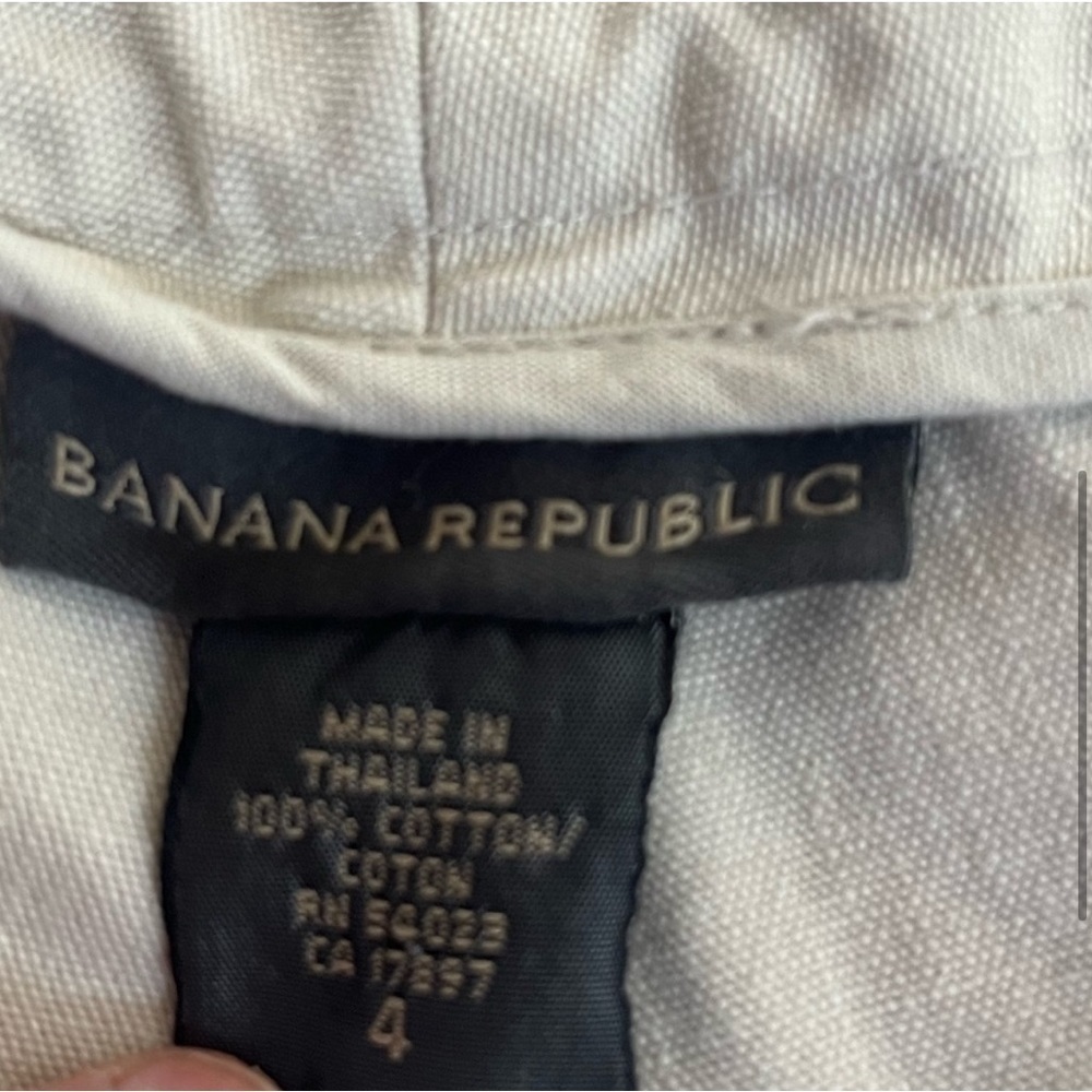 2 pr Banana Republic cotton shorts - Picture 11 of 16